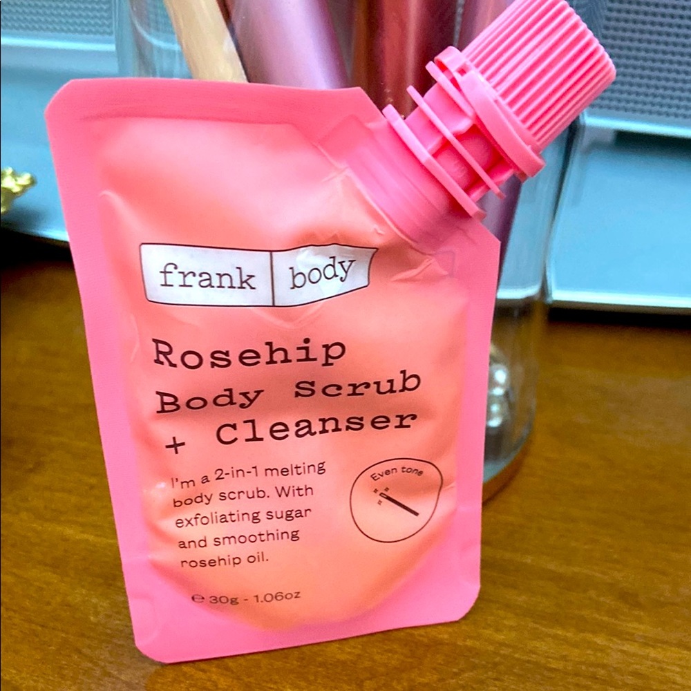 🆕 Frank Body Rosehip Body Scrub + Cleanser